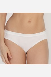 Klasične hlačke Triumph Soft Touch